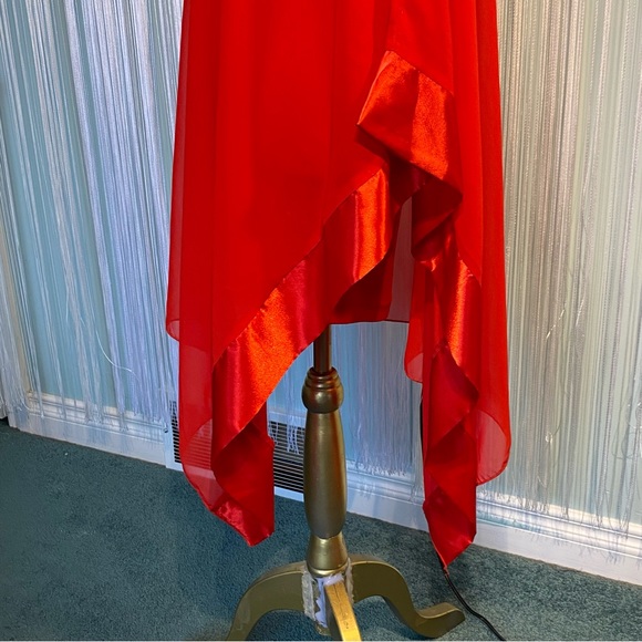 Red One Shoulder Sheer Drape Top - Picture 11 of 17